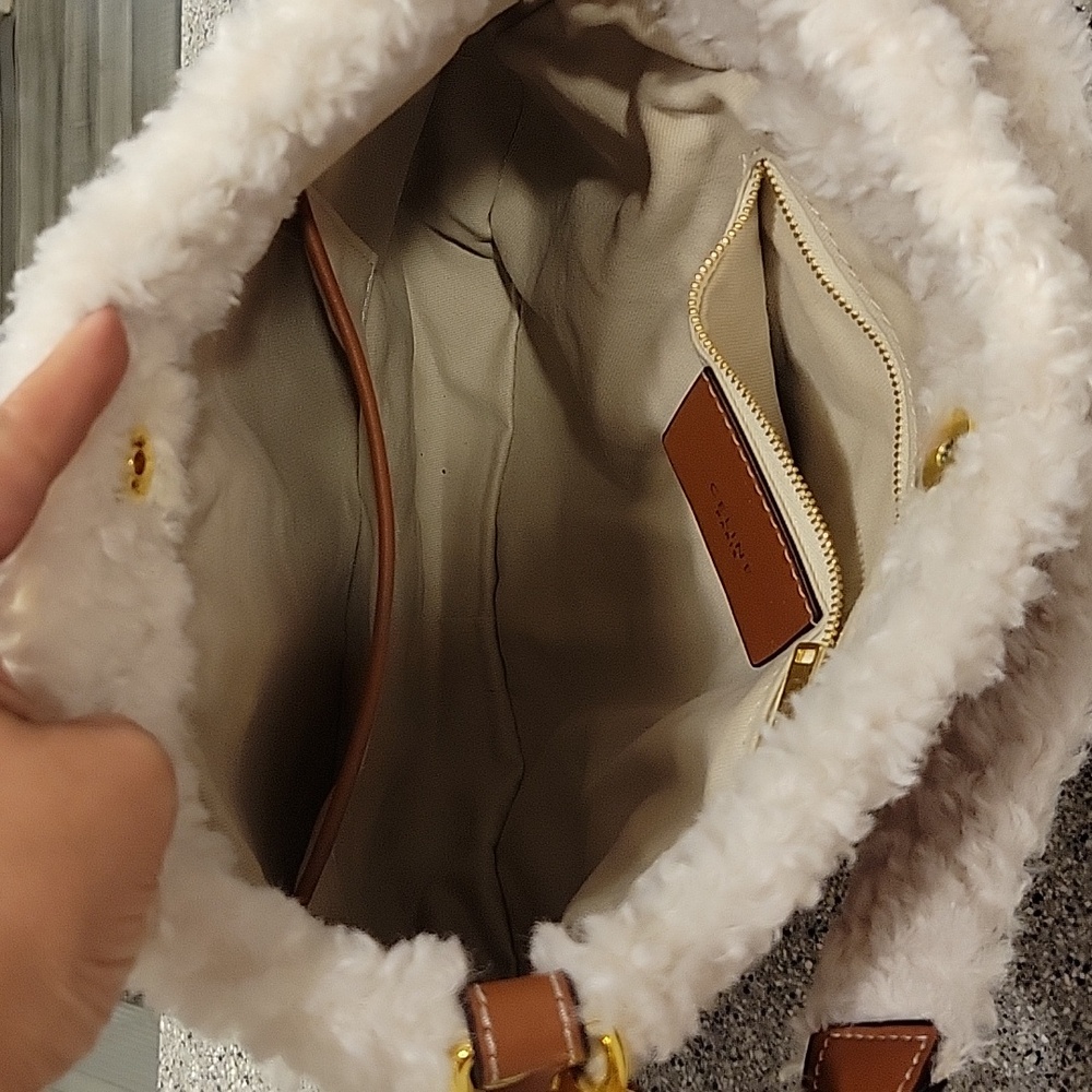 Celine Tan Leather Women's Bag - Picture 10 of 12